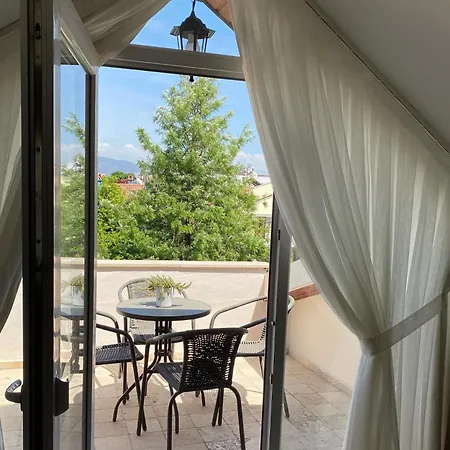 アパート Thefamilyapartmentsinfethiye *
